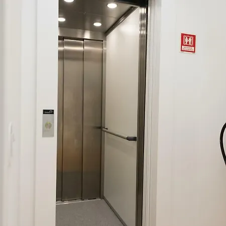 Loft 72 Apartman *